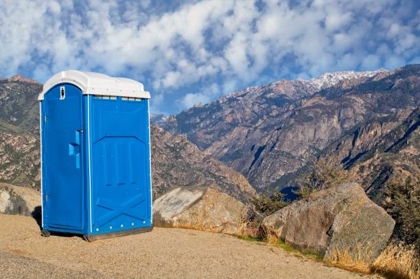 Best Standard Portable Toilet Rental  in North Lynnwood, WA